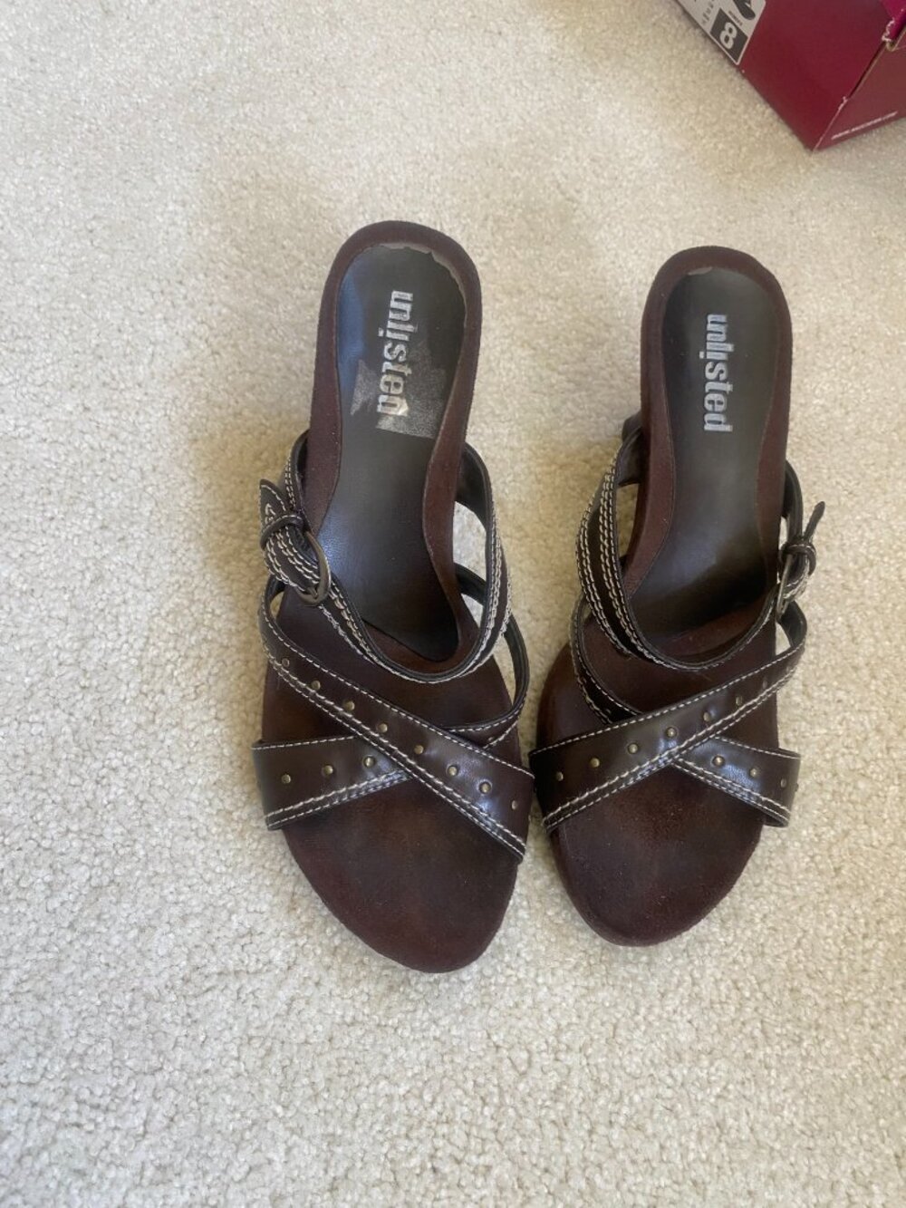 UNLISTED brown strappy wedge sandals, rich boho luxe feel brass accents, sz 7.5 - Picture 6 of 8